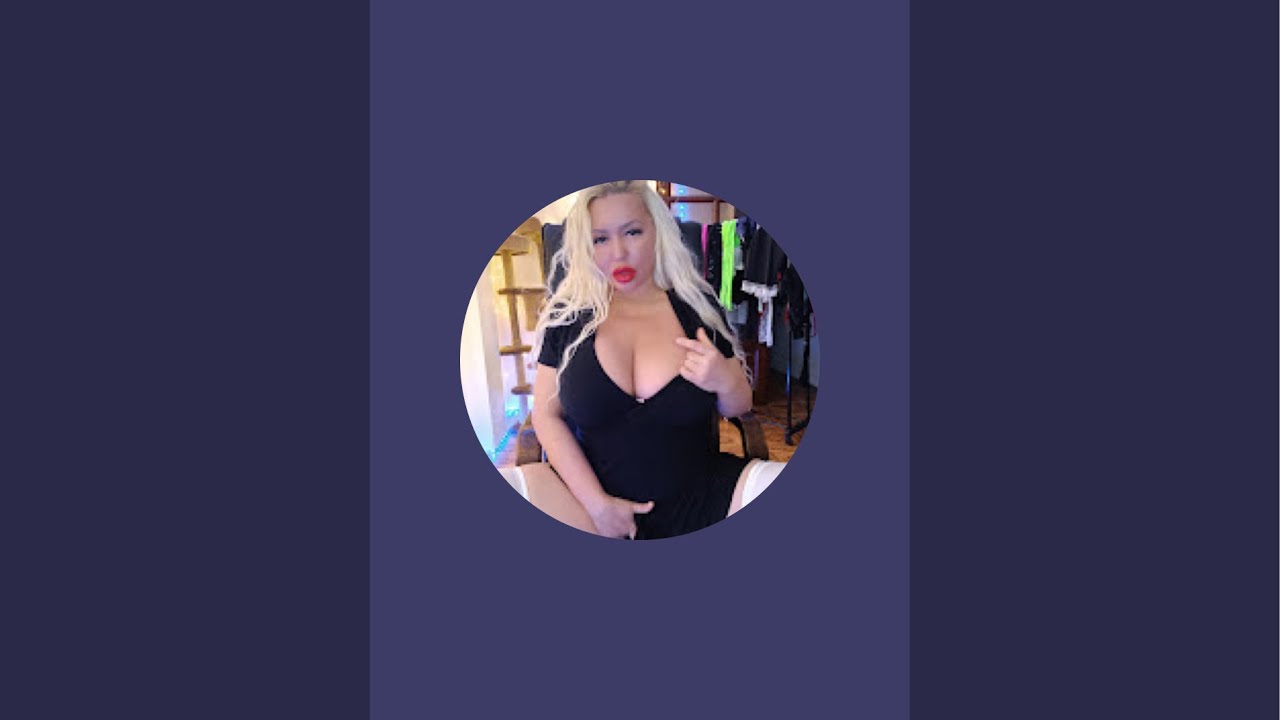 Я старая и одинокая кроме кота никому не нужна